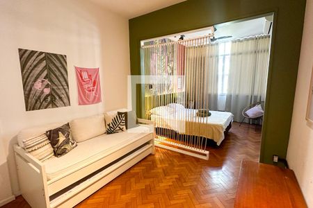 Quarto/Sala de apartamento à venda com 1 quarto, 42m² em Copacabana, Rio de Janeiro