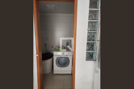 Casa à venda com 3 quartos, 210m² em Vila Dom Pedro I, São Paulo