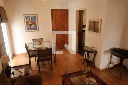 Apartamento à venda com 75m², 2 quartos e 1 vagaSala