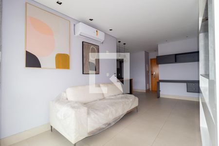 Sala de apartamento para alugar com 1 quarto, 55m² em Vila Regente Feijó, São Paulo