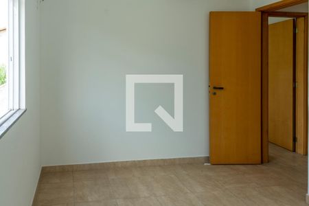 Quarto 1 de apartamento para alugar com 2 quartos, 46m² em Pechincha, Rio de Janeiro