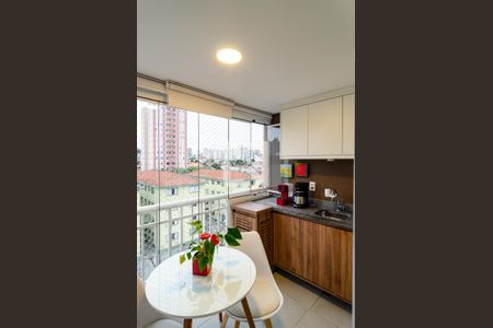 Varanda Sala de apartamento à venda com 2 quartos, 59m² em Vila Guarani (z Sul), São Paulo