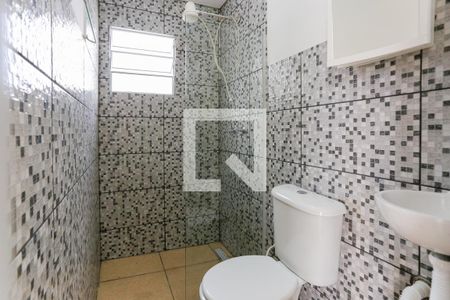 Banheiro de kitnet/studio para alugar com 1 quarto, 20m² em Vila Gomes, São Paulo