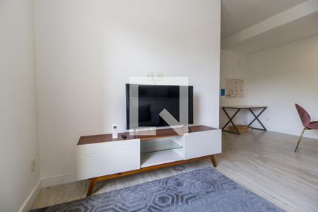 Sala de TV de apartamento à venda com 2 quartos, 63m² em Dezoito do Forte Empresarial/alphaville., Barueri