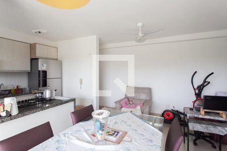 Sala  de apartamento à venda com 3 quartos, 80m² em Ouro Preto, Belo Horizonte