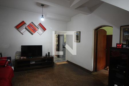 Sala de casa à venda com 5 quartos, 200m² em Cidade Dutra, São Paulo