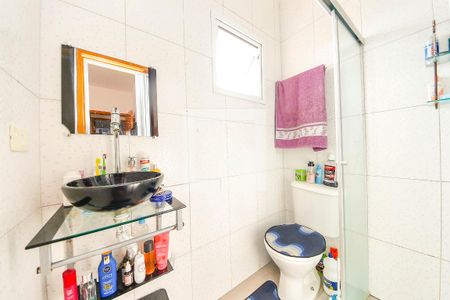 Banheiro Suíte 1 de casa de condomínio à venda com 2 quartos, 57m² em Vila São Nicolau, São Paulo