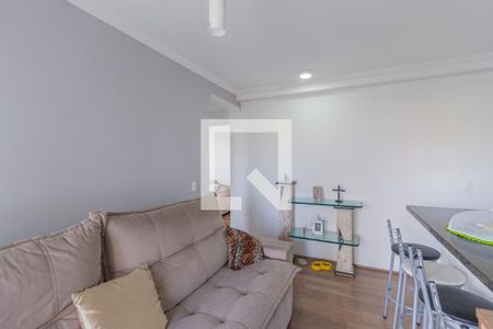 Sala de apartamento para alugar com 2 quartos, 51m² em Vila Ester, Carapicuíba