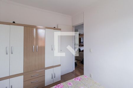 Quarto 1 de apartamento para alugar com 2 quartos, 51m² em Vila Ester, Carapicuíba