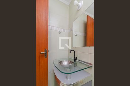 Banheiro de apartamento para alugar com 1 quarto, 35m² em Glória, Porto Alegre