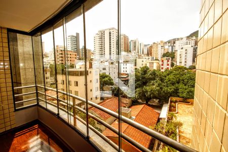 Sala de apartamento à venda com 4 quartos, 125m² em Anchieta, Belo Horizonte