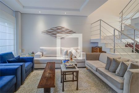 Casa à venda com 4 quartos, 266m² em Santo Amaro, São Paulo