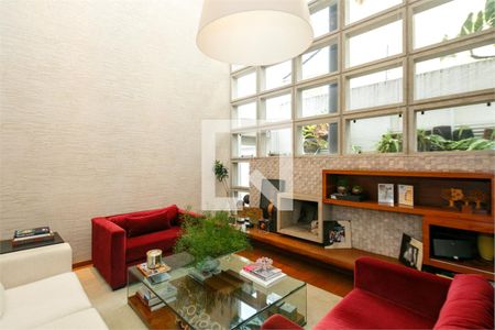 Casa à venda com 3 quartos, 350m² em Jardim dos Estados, São Paulo