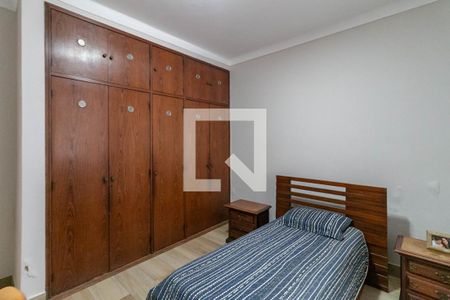 Quarto 1 de casa à venda com 3 quartos, 263m² em Floresta, Belo Horizonte