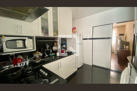 Cozinha de apartamento à venda com 3 quartos, 115m² em Coração Eucarístico, Belo Horizonte