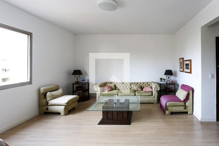 Apartamento para alugar com 170m², 4 quartos e 3 vagassala 