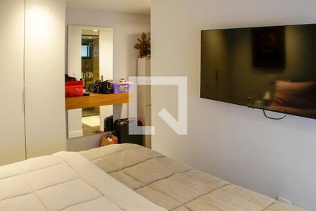 Casa à venda com 400m², 4 quartos e 3 vagas Casa à venda com 400m², 4 quartos e 3 vagasQuarto 1 suíte