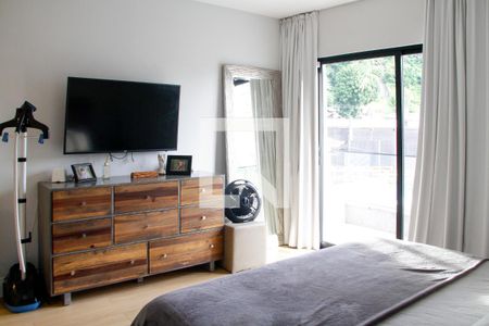 Casa à venda com 400m², 4 quartos e 3 vagas Casa à venda com 400m², 4 quartos e 3 vagasQuarto 4 suíte