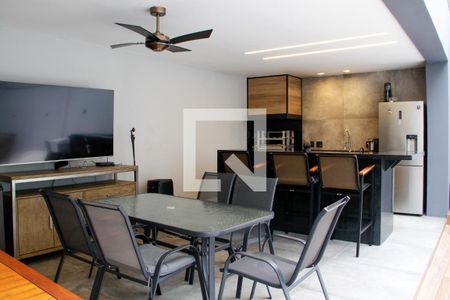 Casa à venda com 400m², 4 quartos e 3 vagas Casa à venda com 400m², 4 quartos e 3 vagasChurrasqueira