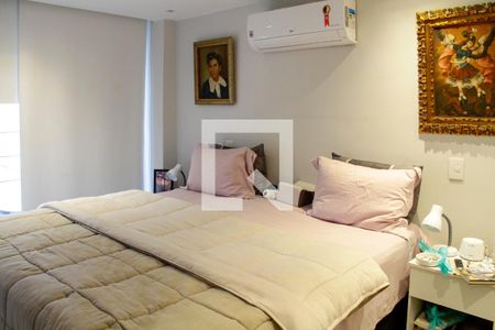 Casa à venda com 400m², 4 quartos e 3 vagas Casa à venda com 400m², 4 quartos e 3 vagasQuarto 1 suíte