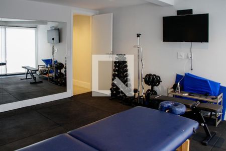 Casa à venda com 400m², 4 quartos e 3 vagas Casa à venda com 400m², 4 quartos e 3 vagasAcademia