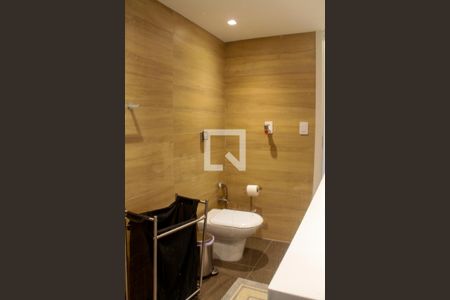 Casa à venda com 400m², 4 quartos e 3 vagas Casa à venda com 400m², 4 quartos e 3 vagasBanheiro Quarto 4 suíte