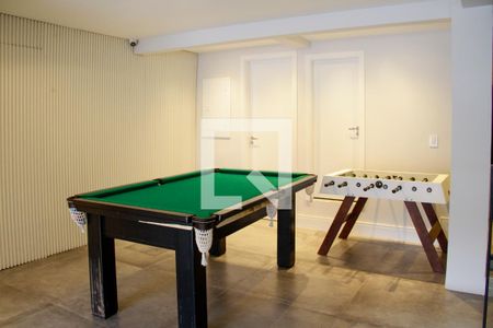 Casa à venda com 400m², 4 quartos e 3 vagas Casa à venda com 400m², 4 quartos e 3 vagasSala de jogos