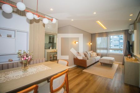 Sala de apartamento à venda com 3 quartos, 81m² em São Sebastião, Porto Alegre