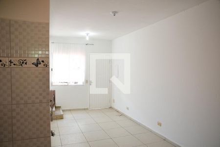 Sala de casa de condomínio para alugar com 2 quartos, 59m² em Jardim Arco-iris, Cotia