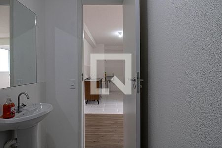 banheiro social_4 de apartamento para alugar com 2 quartos, 34m² em Saúde, São Paulo