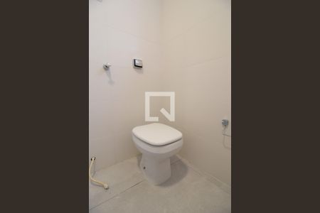 Banheiro de apartamento para alugar com 1 quarto, 39m² em Petrópolis, Porto Alegre