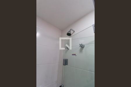 Banheiro  de apartamento à venda com 3 quartos, 73m² em Vila Penteado, São Paulo