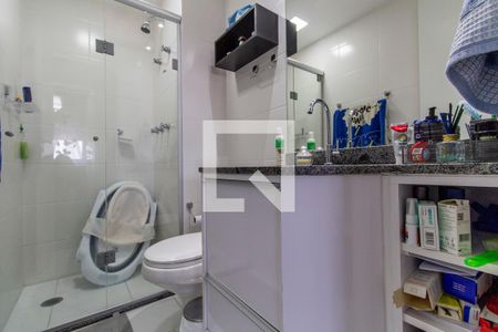 Banheiro  de apartamento à venda com 3 quartos, 73m² em Vila Penteado, São Paulo