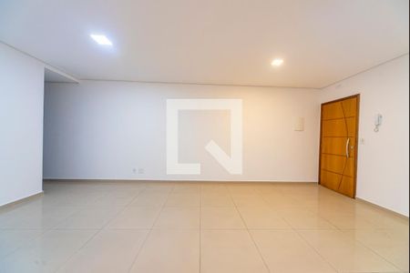 Sala de apartamento para alugar com 3 quartos, 75m² em Vila Humaitá, Santo André