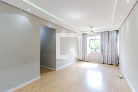 Apartamento à venda com 72m², 2 quartos e 1 vagaSala