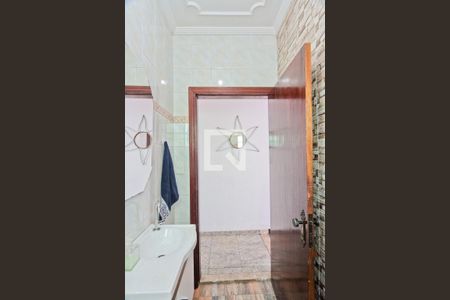 Lavabo de casa à venda com 3 quartos, 180m² em Piqueri, São Paulo