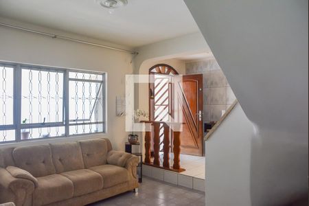 Casa à venda com 130m², 2 quartos e 2 vagasSala