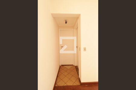 Corredor de apartamento para alugar com 2 quartos, 92m² em Centro, Ribeirão Preto