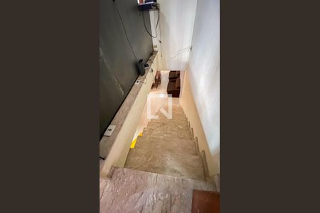 Escada de casa à venda com 3 quartos, 232m² em Vila Bela Vista, Santo André