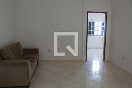 Sala de casa de condomínio para alugar com 2 quartos, 69m² em Cabula Vi, Salvador