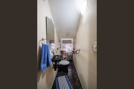 Lavabo de casa à venda com 4 quartos, 250m² em Km 18, Osasco