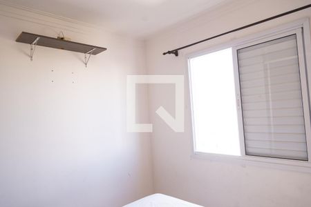 Quarto de apartamento para alugar com 2 quartos, 64m² em Vila Piratininga, São Paulo