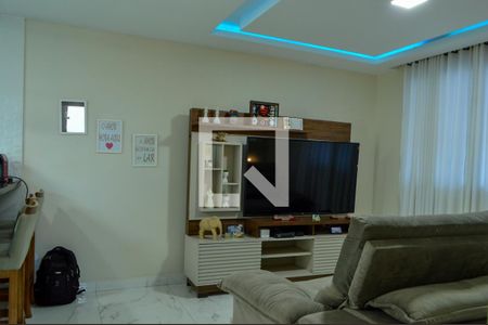 Sala de casa de condomínio à venda com 3 quartos, 400m² em Jacarepaguá, Rio de Janeiro