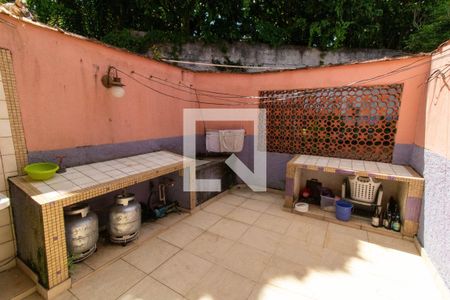 Casa à venda com 400m², 7 quartos e 5 vagas Casa à venda com 400m², 7 quartos e 5 vagasÁrea de Serviço