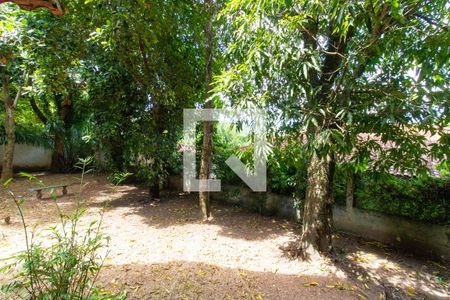 Casa à venda com 400m², 7 quartos e 5 vagas Casa à venda com 400m², 7 quartos e 5 vagasVista do Quarto