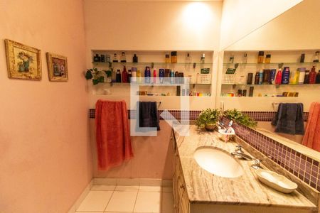 Casa à venda com 400m², 7 quartos e 5 vagas Casa à venda com 400m², 7 quartos e 5 vagasBanheiro da Suíte 1