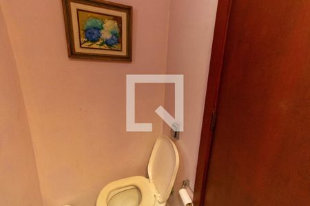 Casa à venda com 400m², 7 quartos e 5 vagas Casa à venda com 400m², 7 quartos e 5 vagasLavabo