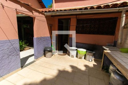 Casa à venda com 400m², 7 quartos e 5 vagas Casa à venda com 400m², 7 quartos e 5 vagasÁrea de Serviço