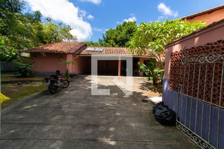 Casa à venda com 400m², 7 quartos e 5 vagas Casa à venda com 400m², 7 quartos e 5 vagasGaragem