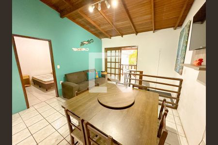 Sala de apartamento para alugar com 3 quartos, 110m² em Ingleses do Rio Vermelho, Florianópolis